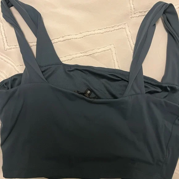 Dynamite Crop Top - Picture 3 of 3